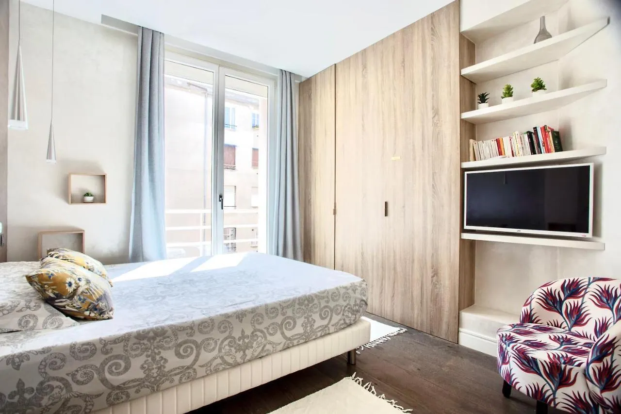 Luxurious 2 Bedrooms Apartment, 30 Meter From Beach Nice 0*,
